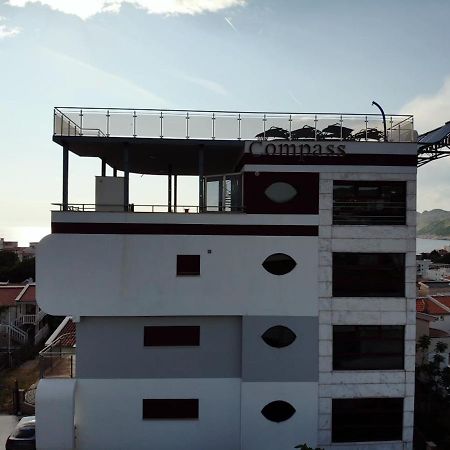 Compass Aparthotel Dobra Voda Extérieur photo