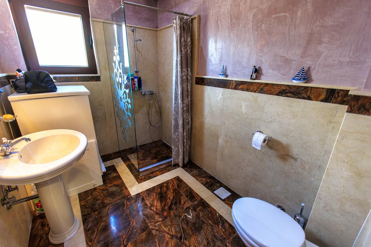 Compass Aparthotel Dobra Voda Extérieur photo