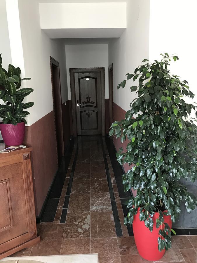 Compass Aparthotel Dobra Voda Extérieur photo