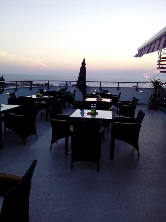 Compass Aparthotel Dobra Voda Extérieur photo