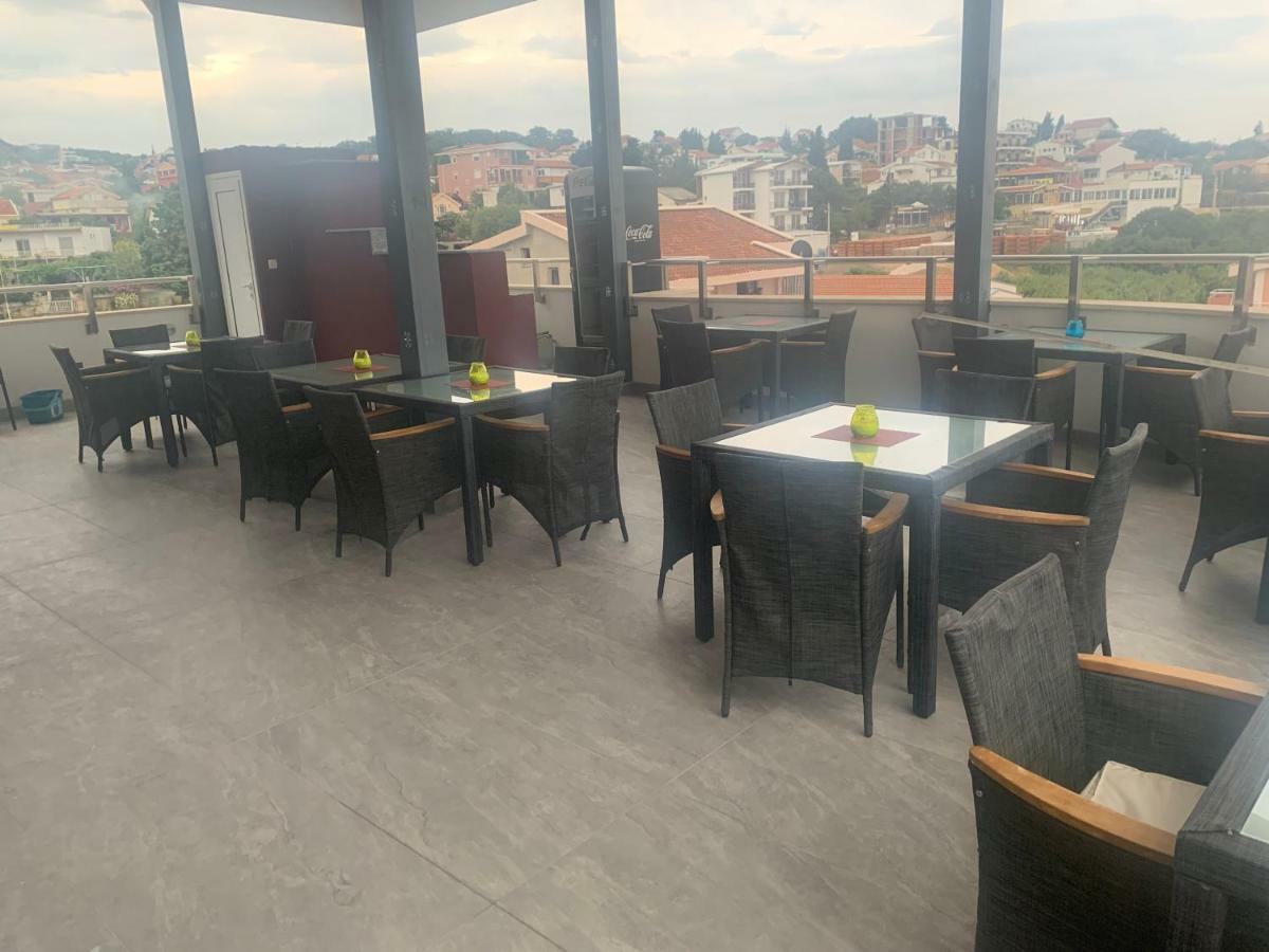 Compass Aparthotel Dobra Voda Extérieur photo